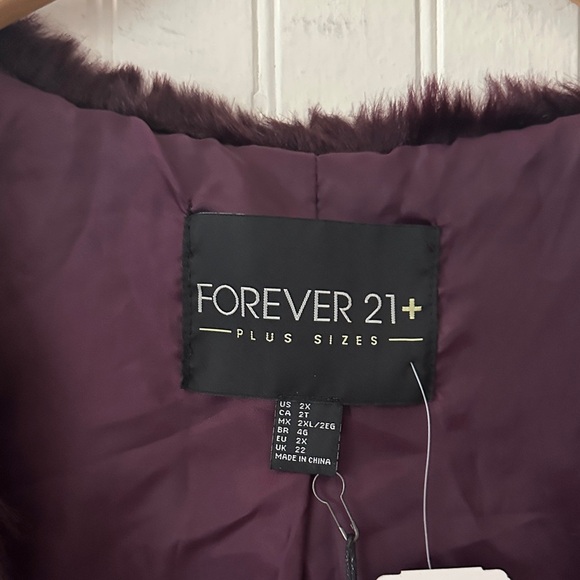 New! Forever 21 Deep Purple Faux Fur Vest sz 2X - Picture 6 of 9